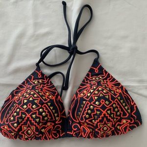 REDUCED! NWOT Xhilaration triangle bikini top